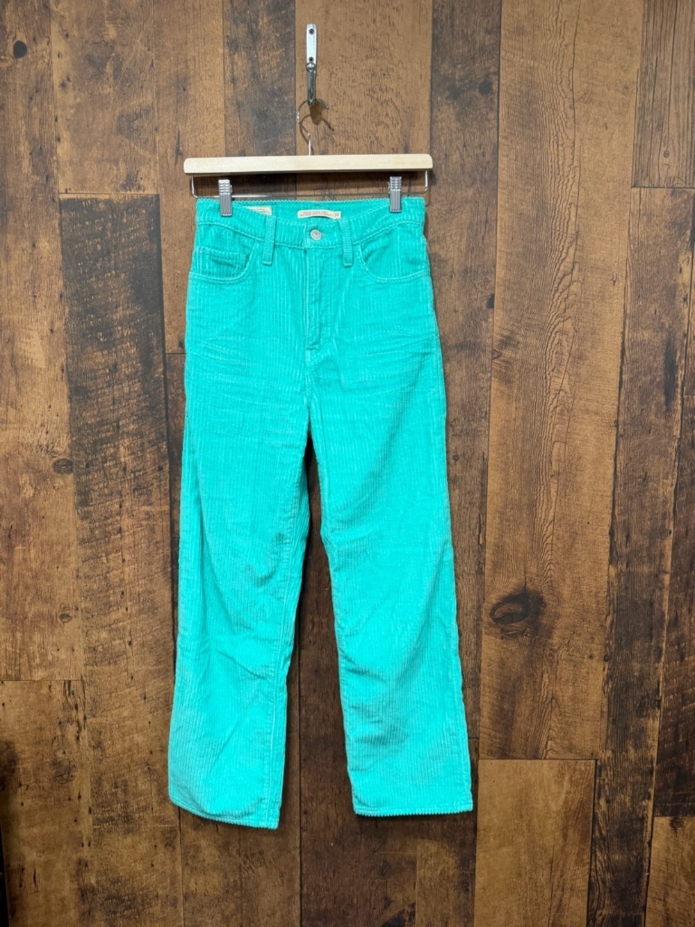 Levis women’s Ribcage straight ankle corduroy pants size 24x27 EUC - Picture 2 of 6
